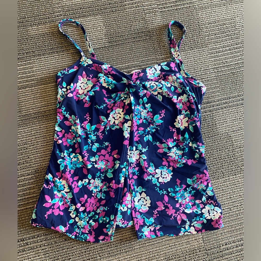 Womens Size 16 Lands End Floral Unique Patterned Swim Top Slimming Purple Blue